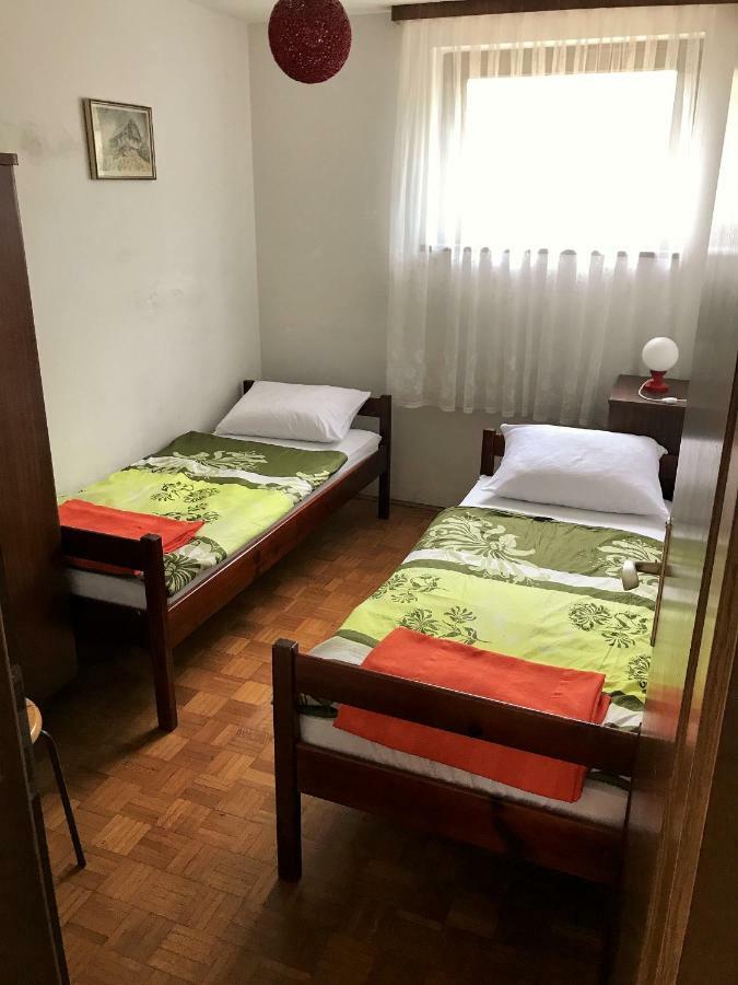 Lovrečica Apartments Markelj מראה חיצוני תמונה