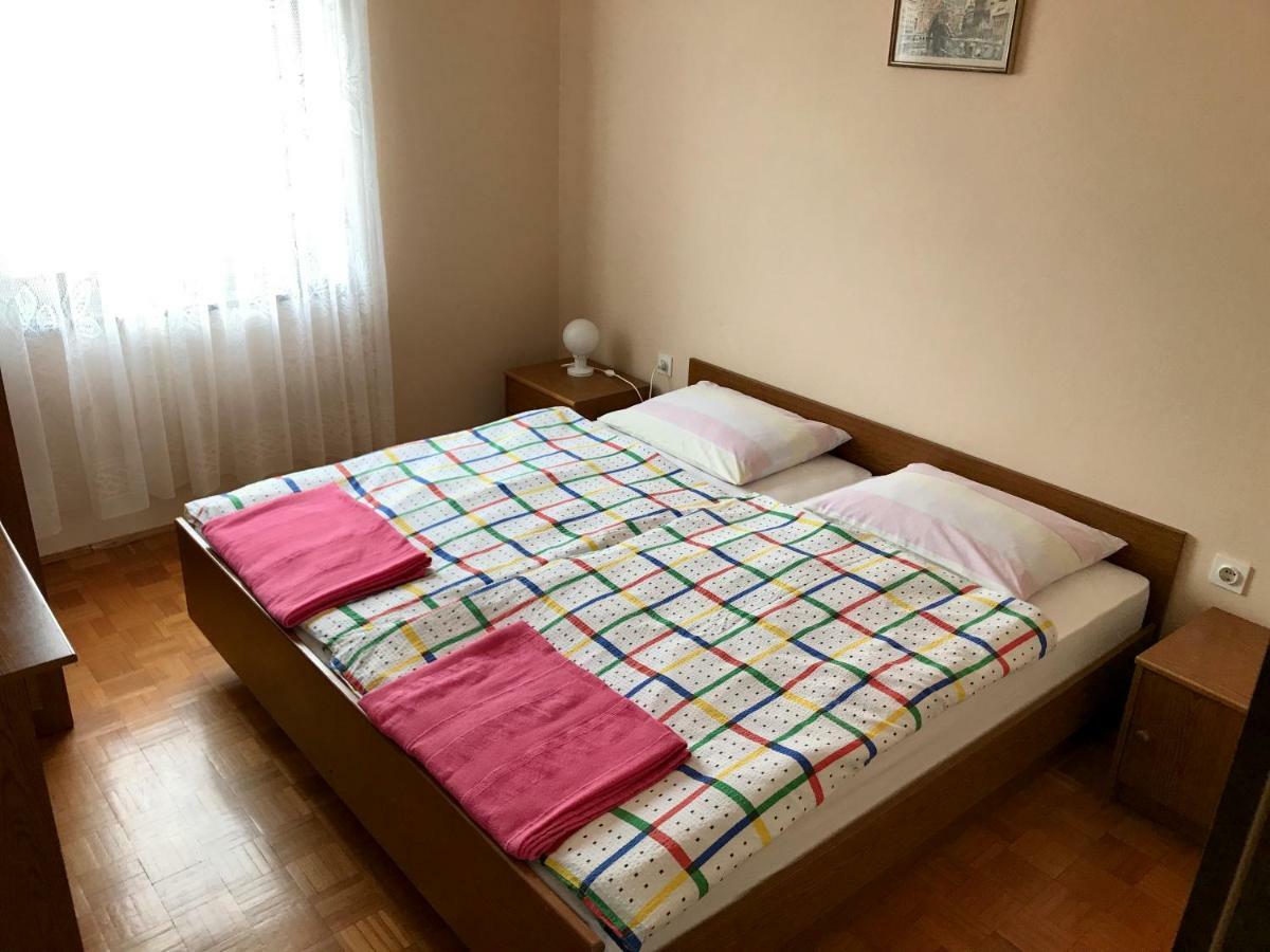 Lovrečica Apartments Markelj מראה חיצוני תמונה