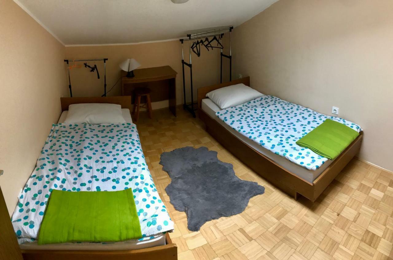 Lovrečica Apartments Markelj מראה חיצוני תמונה