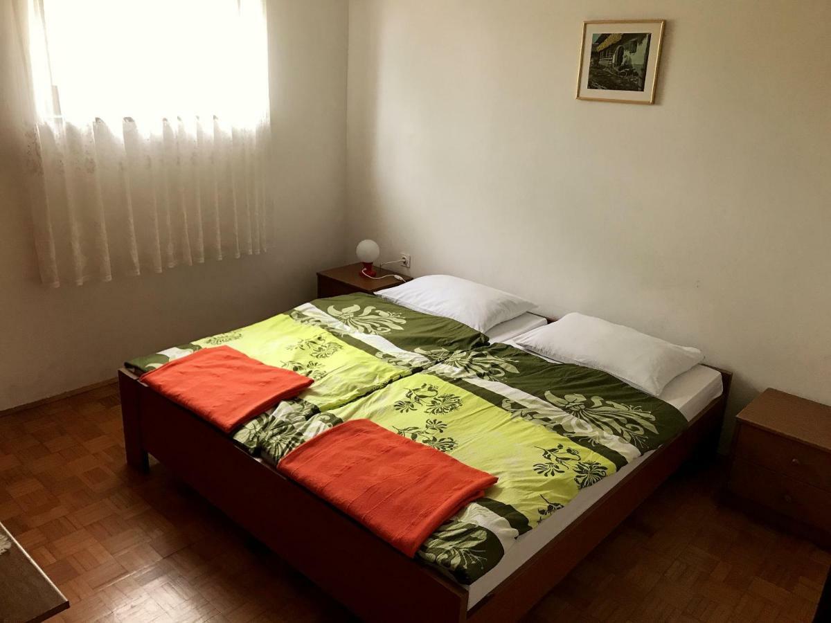 Lovrečica Apartments Markelj מראה חיצוני תמונה