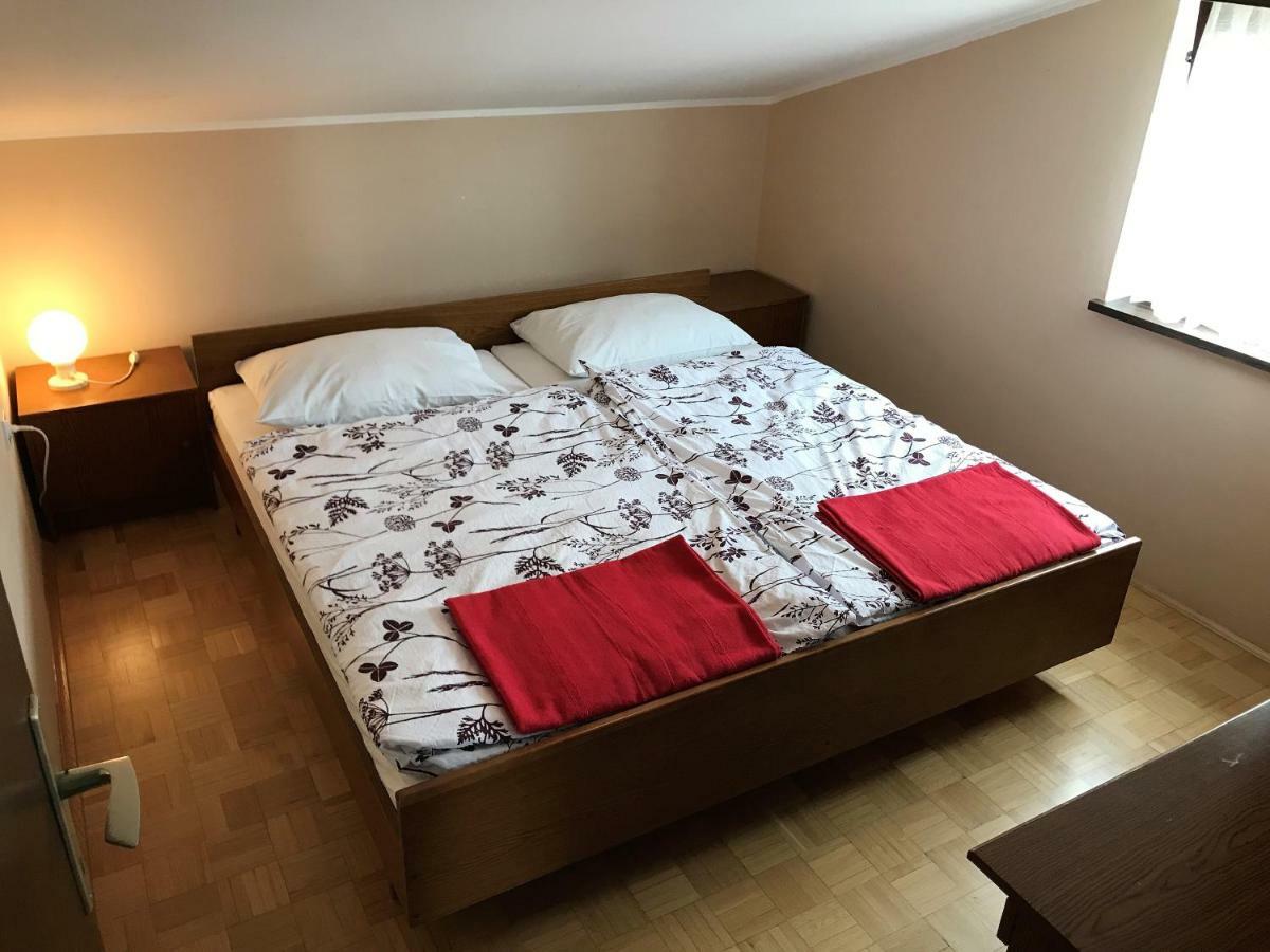 Lovrečica Apartments Markelj מראה חיצוני תמונה