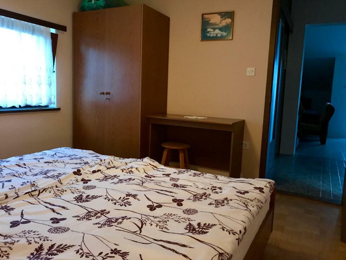 Lovrečica Apartments Markelj מראה חיצוני תמונה