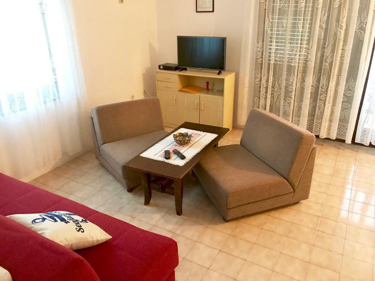 Lovrečica Apartments Markelj מראה חיצוני תמונה
